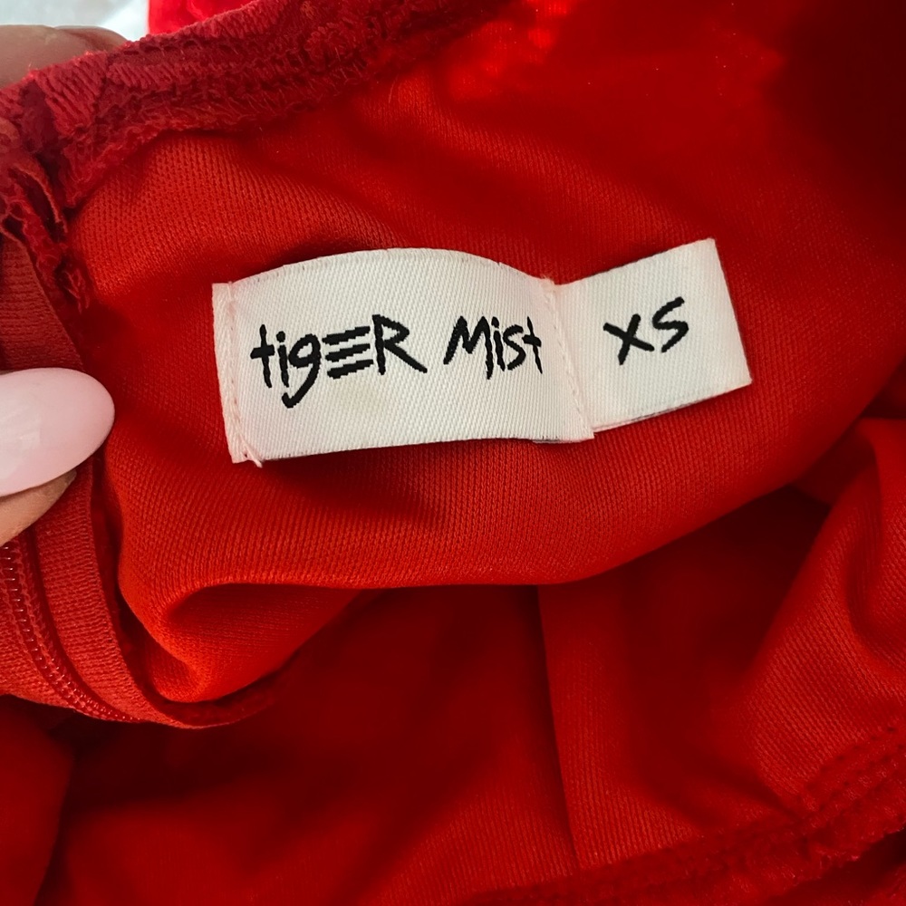 TIGERMIST RED LACE MIDI DRESS / Size XS - Picture 7 of 7